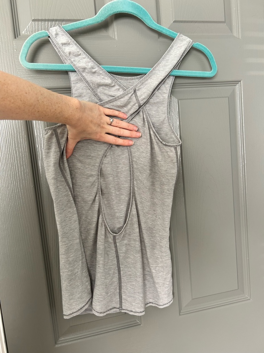 Lululemon Gray Activewear Tank Top with Twist Back